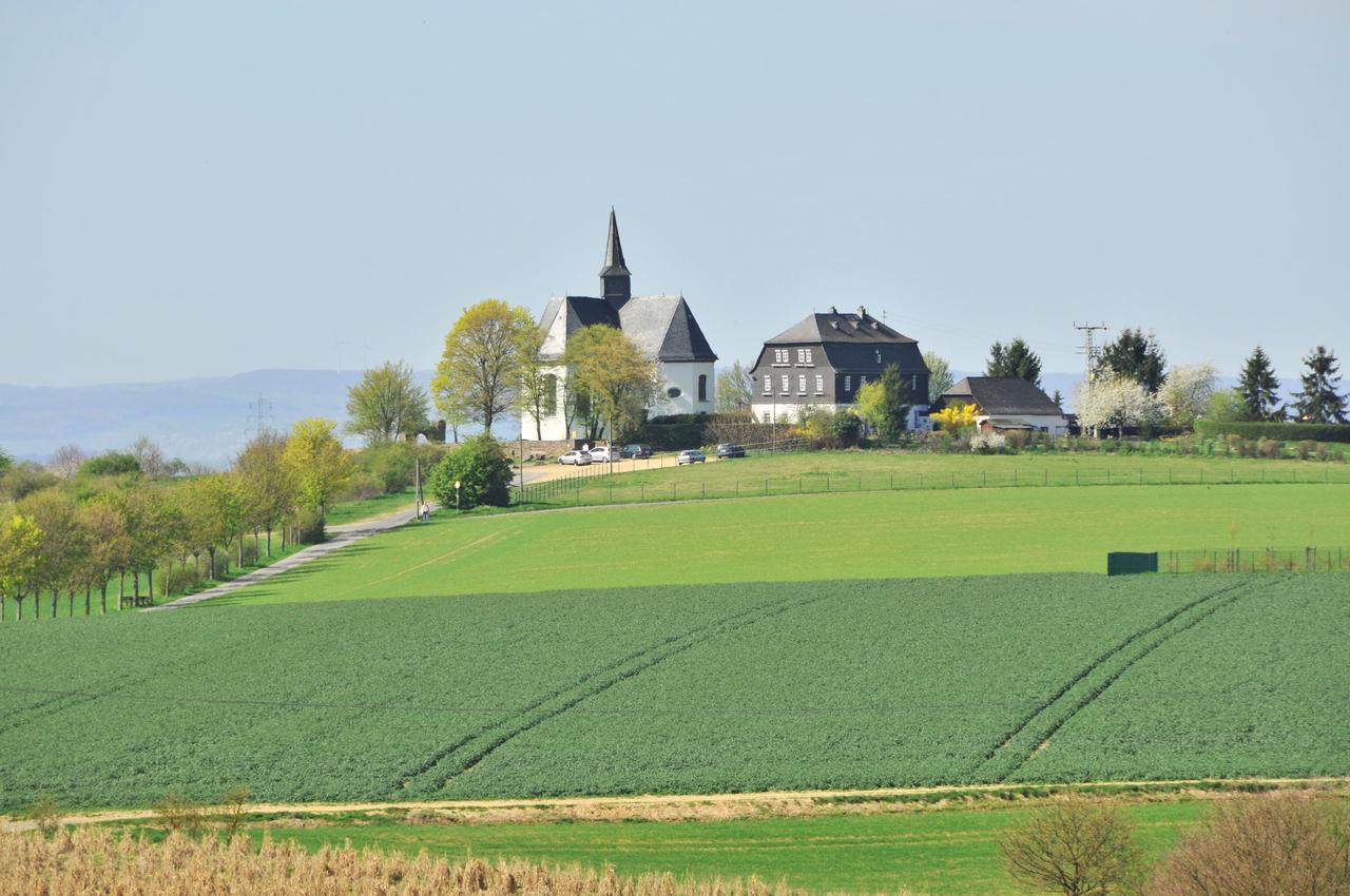 Hotel Waldschloss Bad Camberg Exteriör bild