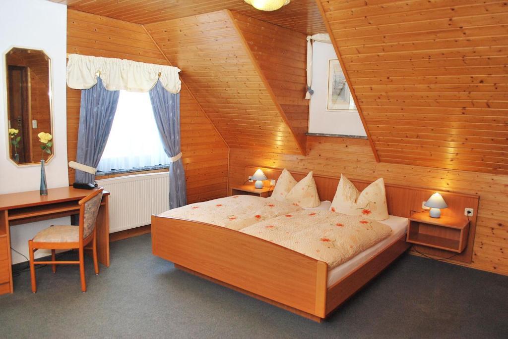 Hotel Waldschloss Bad Camberg Rum bild